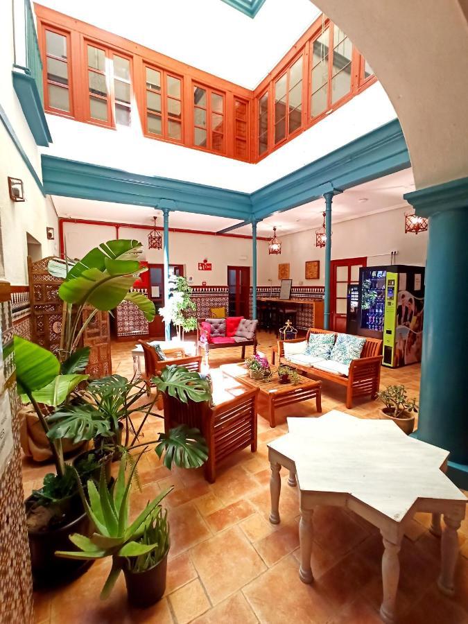 Vivian'S Guest House Jerez de la Frontera Luaran gambar