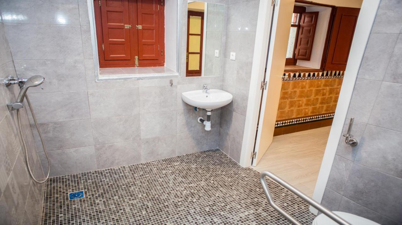 Vivian'S Guest House Jerez de la Frontera Luaran gambar