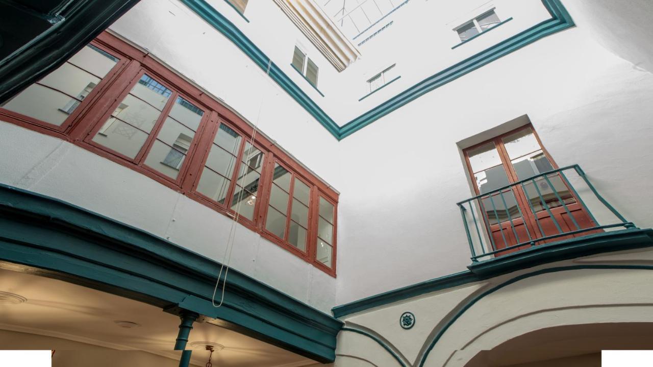 Vivian'S Guest House Jerez de la Frontera Luaran gambar
